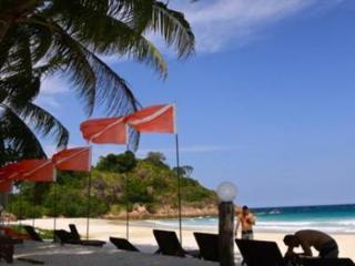Redang Beach Resort Екстериор снимка
